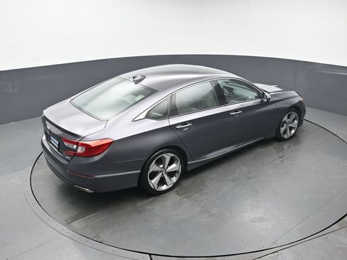 Used 2019 Honda Accord Touring image 40