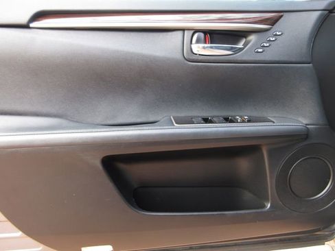 Used 2017 Lexus ES 350 image 9