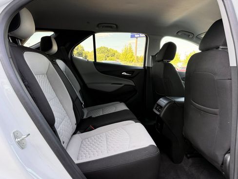 Used 2021 Chevrolet Equinox LT FWD image 20