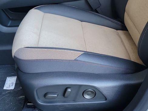 New 2026 Chevrolet Equinox ACTIV w/ Convenience Package III image 16