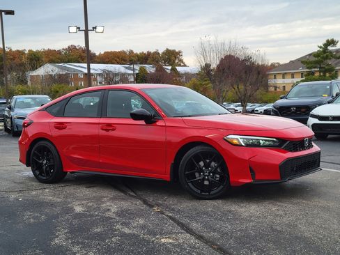 Certified 2025 Honda Civic Sport image 29