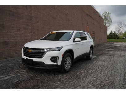 Used 2023 Chevrolet Traverse LT