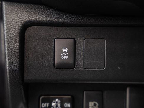 Certified 2021 Toyota Tacoma SR AWD/4WD image 37