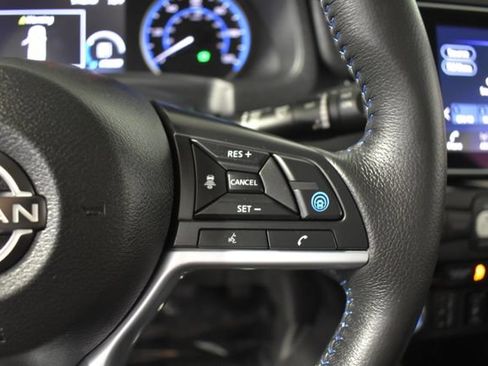 Certified 2024 Nissan Leaf SV Plus FWD image 17