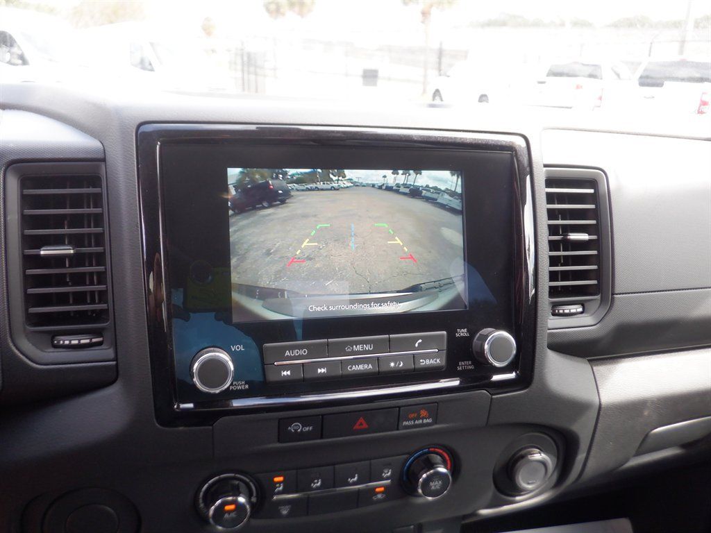 Used 2024 Nissan Frontier S w/ Technology Package RWD image 16