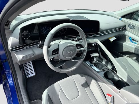 New 2026 Hyundai Elantra Sport image 25
