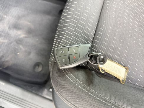 Used 2025 Chevrolet Equinox LT image 25