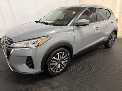 Used 2021 Nissan Kicks SV image 6