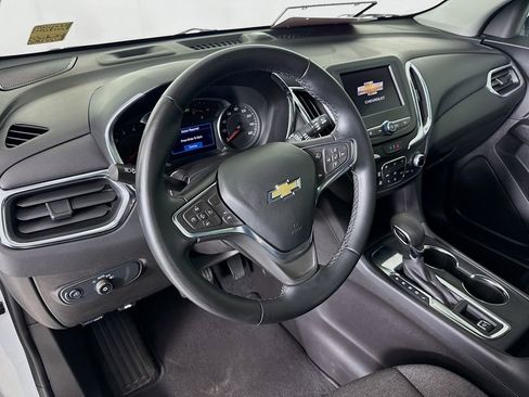 Used 2024 Chevrolet Equinox LT image 9