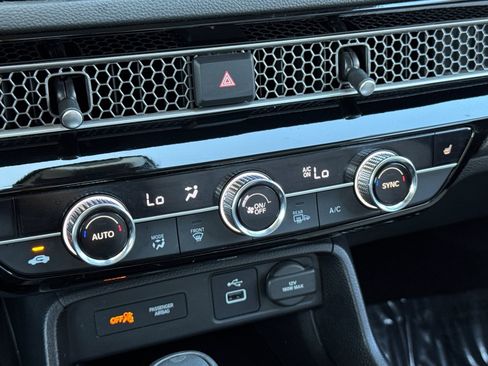 Used 2023 Honda Civic EX-L image 19