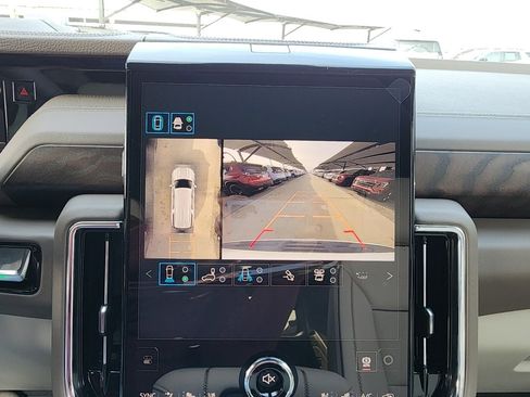 New 2026 GMC Yukon XL Denali w/ Denali Reserve Package image 31