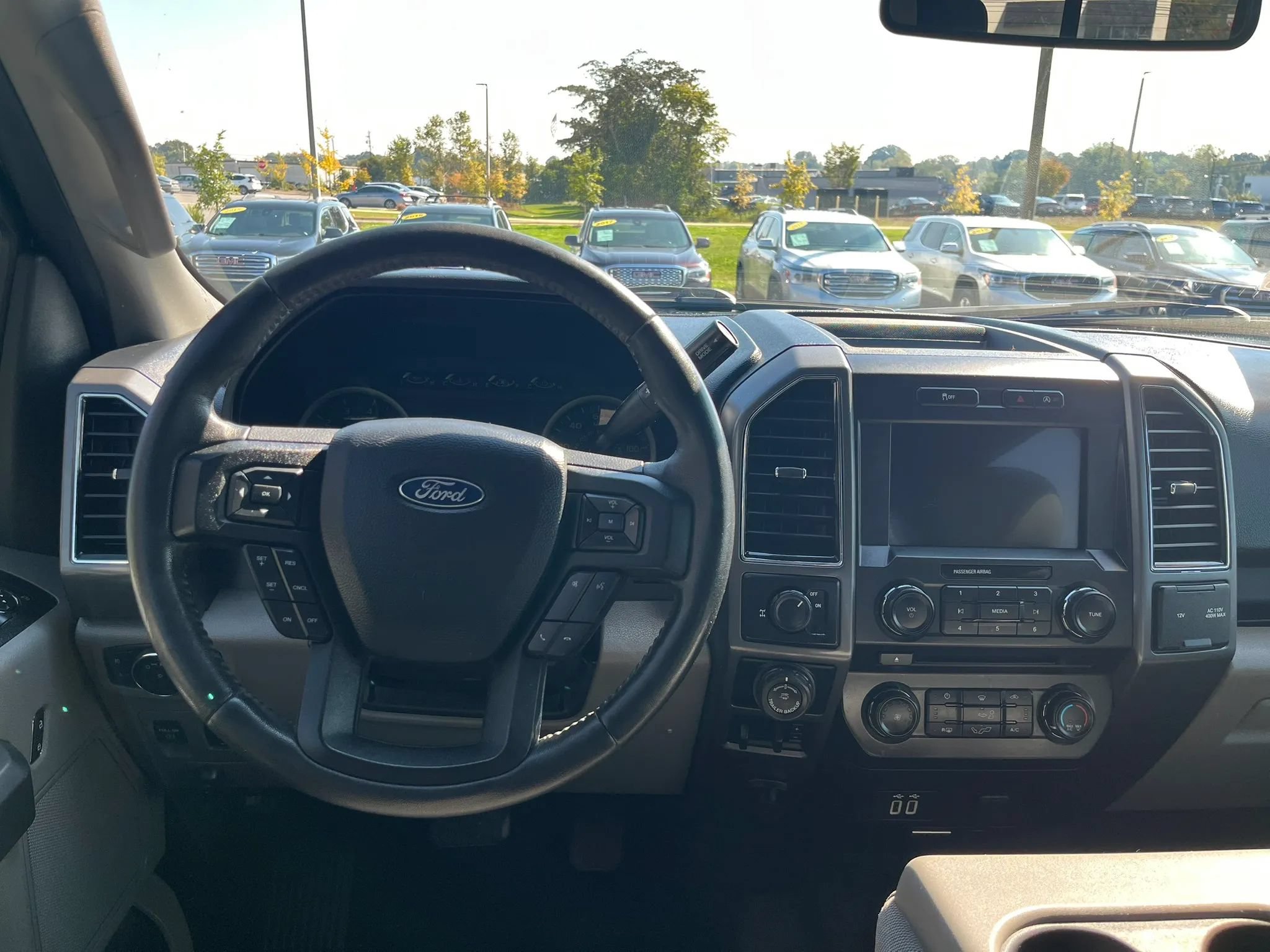 Used 2018 Ford F150 XLT w/ Equipment Group 302A Luxury RWD image 15