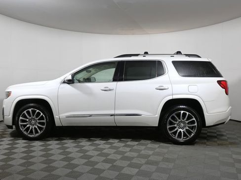 Used 2023 GMC Acadia Denali w/ Denali Technology Package image 2