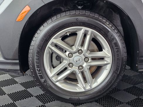 Used 2022 Hyundai Kona SE image 12