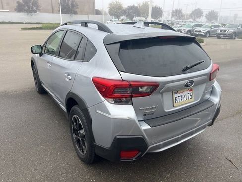 Used 2021 Subaru Crosstrek 2.0i Premium w/ Moonroof Package image 7