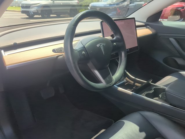 Used 2018 Tesla Model 3 Long Range RWD image 9