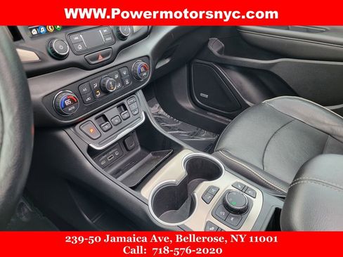 Used 2020 GMC Terrain Denali w/ Denali Premium Package image 44