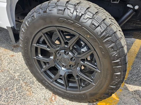 Used 2022 Ford F150 XLT w/ Equipment Group 301A Mid AWD/4WD image 20