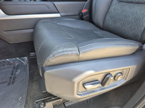 Used 2023 Toyota Tundra Limited AWD/4WD image 10