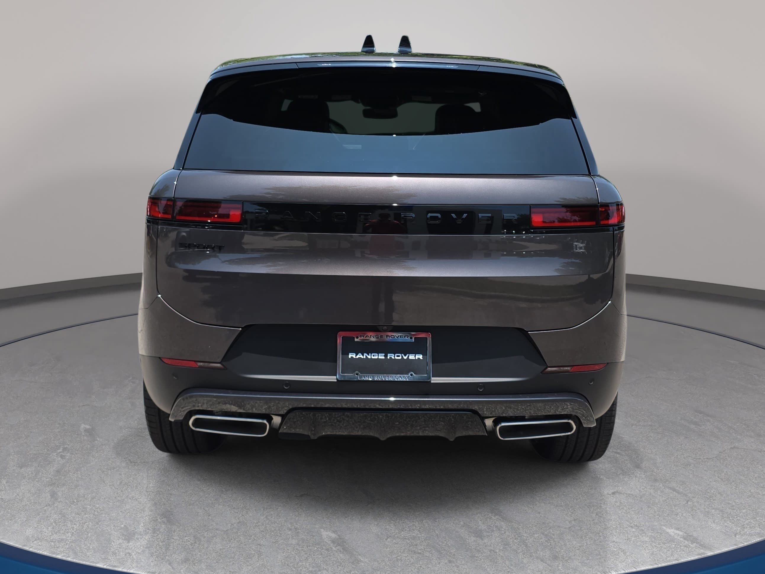 New 2026 Land Rover Range Rover Sport SE AWD/4WD image 6