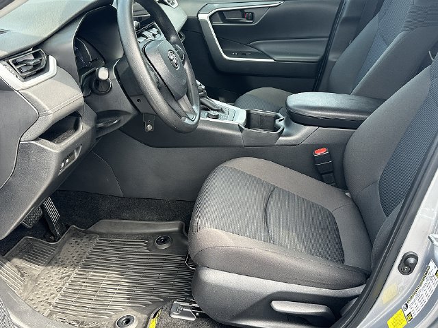 Certified 2024 Toyota RAV4 LE AWD/4WD image 18