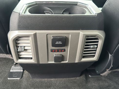 Used 2017 Ford F350 Lariat w/ Chrome Package image 15