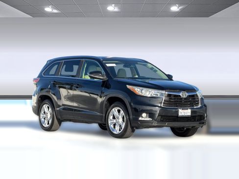 Used 2014 Toyota Highlander Limited Platinum image 6