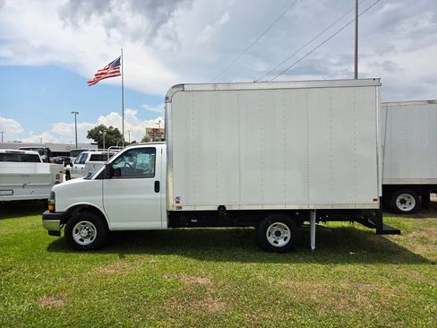New 2024 Chevrolet Express 3500 w/ Power Convenience Package RWD image 5