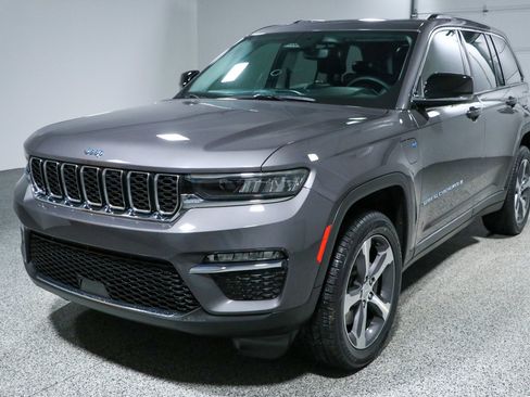 Used 2022 Jeep Grand Cherokee Limited 4xe AWD/4WD image 32