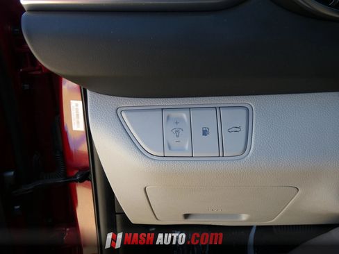 Used 2022 Genesis G70 2.0T RWD image 60