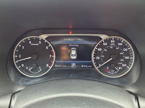 Used 2024 Nissan Sentra SV FWD image 17