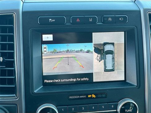 Used 2020 Ford Expedition Platinum image 14