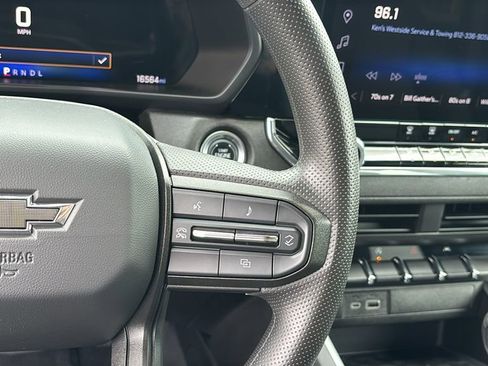 Used 2024 Chevrolet Colorado Trail Boss image 18