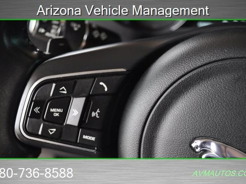 Used 2017 Jaguar F-PACE Premium AWD/4WD image 36