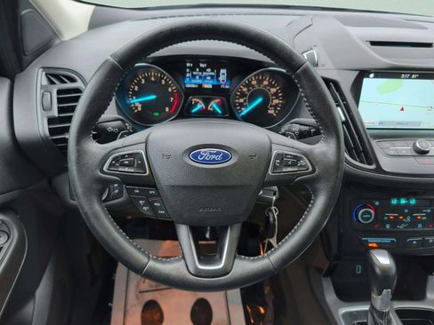 Used 2018 Ford Escape SE w/ SE Sport Appearance Package AWD/4WD image 23