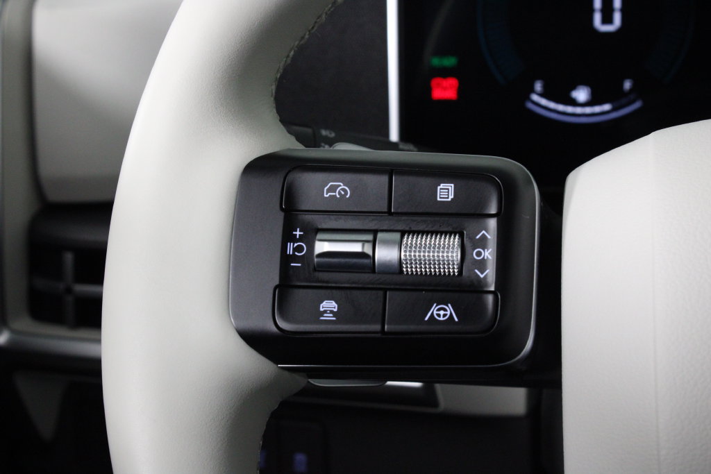Certified 2026 Hyundai Santa Fe SEL FWD image 28