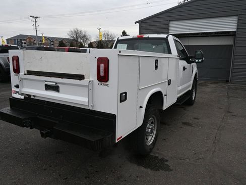 Used 2020 Ford F350 XL w/ Power Equipment Group image 9