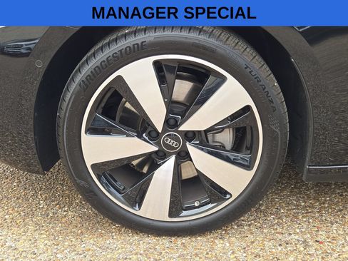 Used 2025 Audi A5 2.0T Premium Plus AWD/4WD image 11