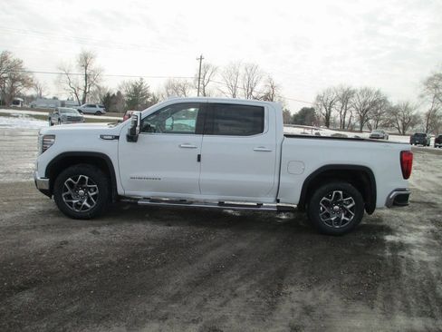 New 2026 GMC Sierra 1500 SLT w/ SLT Premium Plus Package AWD/4WD image 8