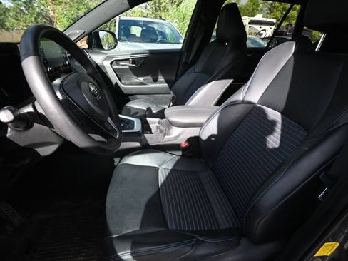 Used 2021 Toyota RAV4 XSE w/ Protection Package (TMS) AWD/4WD image 9