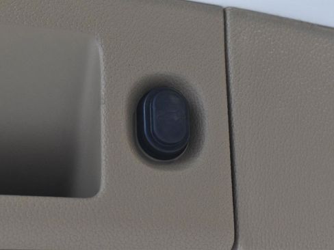 Used 2019 Cadillac Escalade Platinum image 30