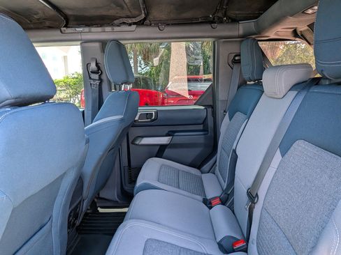 Used 2021 Ford Bronco Outer Banks AWD/4WD image 14