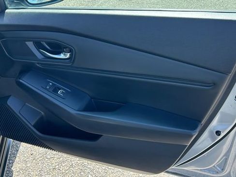 Used 2023 Honda Accord EX image 8