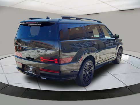 Used 2025 Hyundai Santa Fe Calligraphy image 5