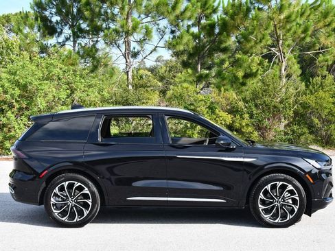 Used 2024 Lincoln Nautilus Reserve w/ Equipment Group 203A AWD/4WD image 33