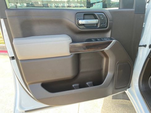 Used 2022 GMC Sierra 3500 SLT image 14