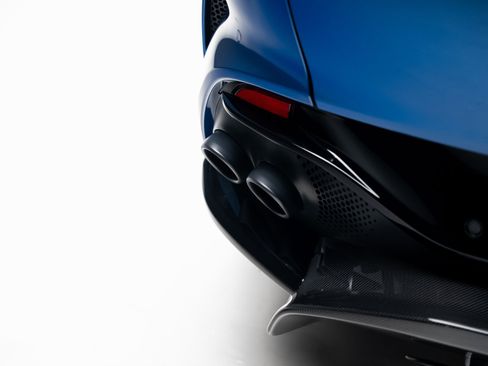 Used 2023 Aston Martin DBX 707 image 33