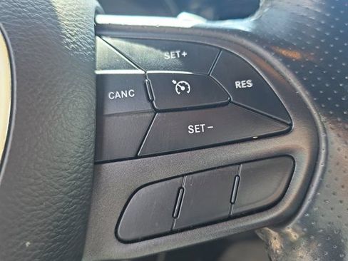 Used 2022 Dodge Durango R/T RWD image 29