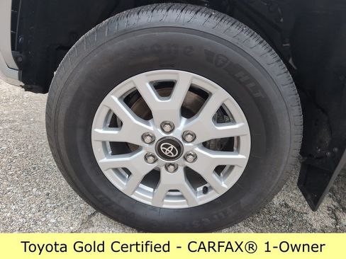 Certified 2024 Toyota Tacoma SR5 AWD/4WD image 28