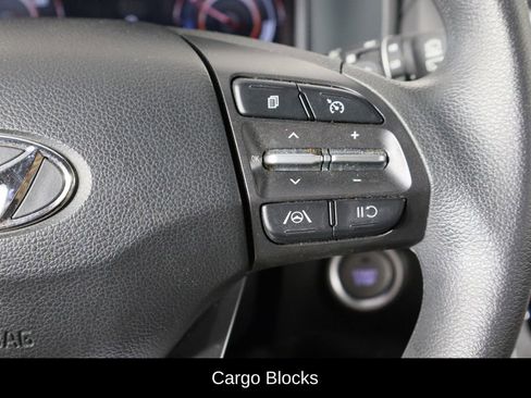 Used 2023 Hyundai Kona SE w/ Cargo Package image 10